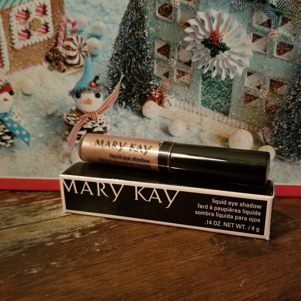 Mary Kay® Liquid Eye Shadow.14 oz.